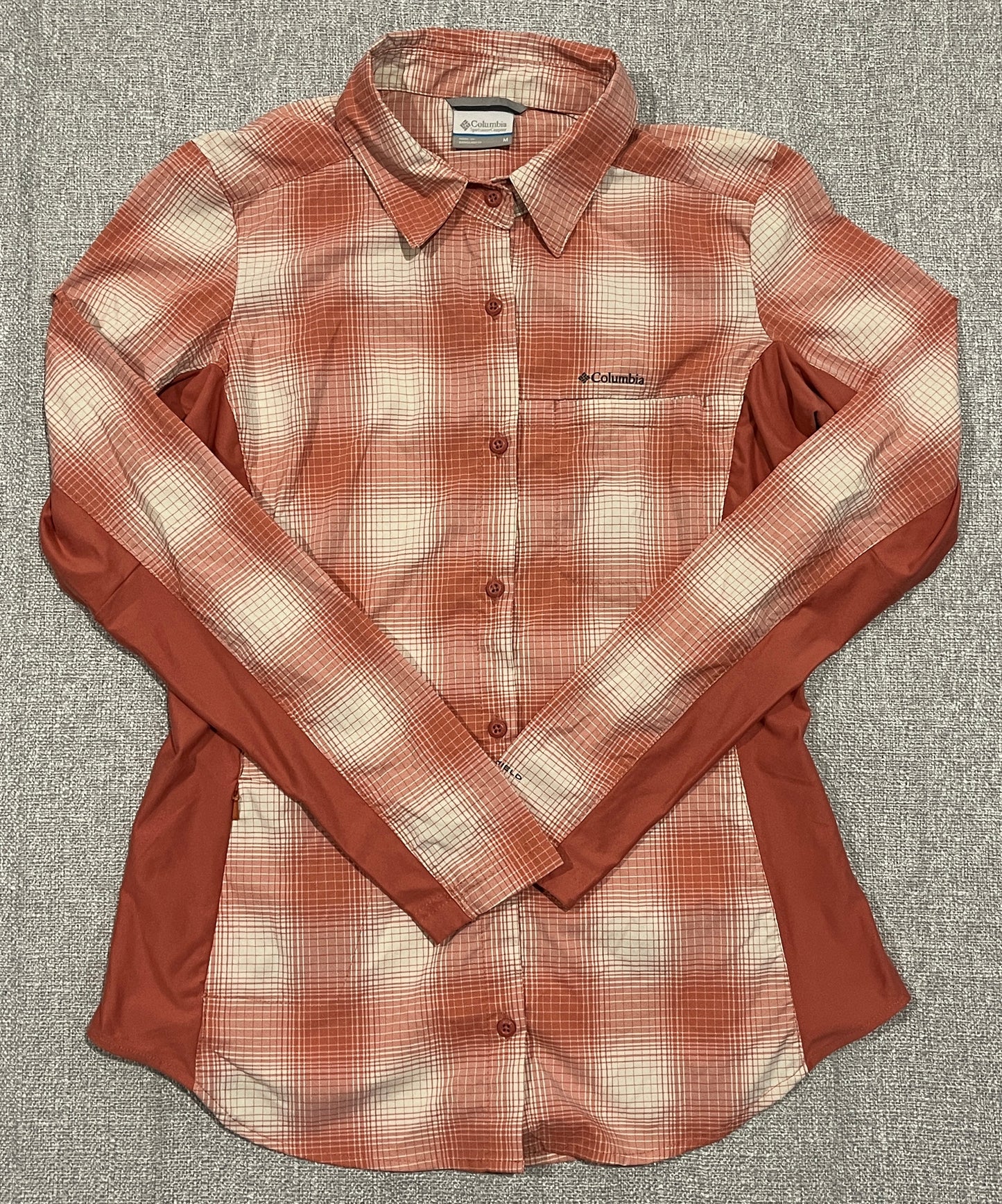 Columbia PFG Omni Shade Long Sleeve Fishing Shirt Pink Plaid Womens Medium