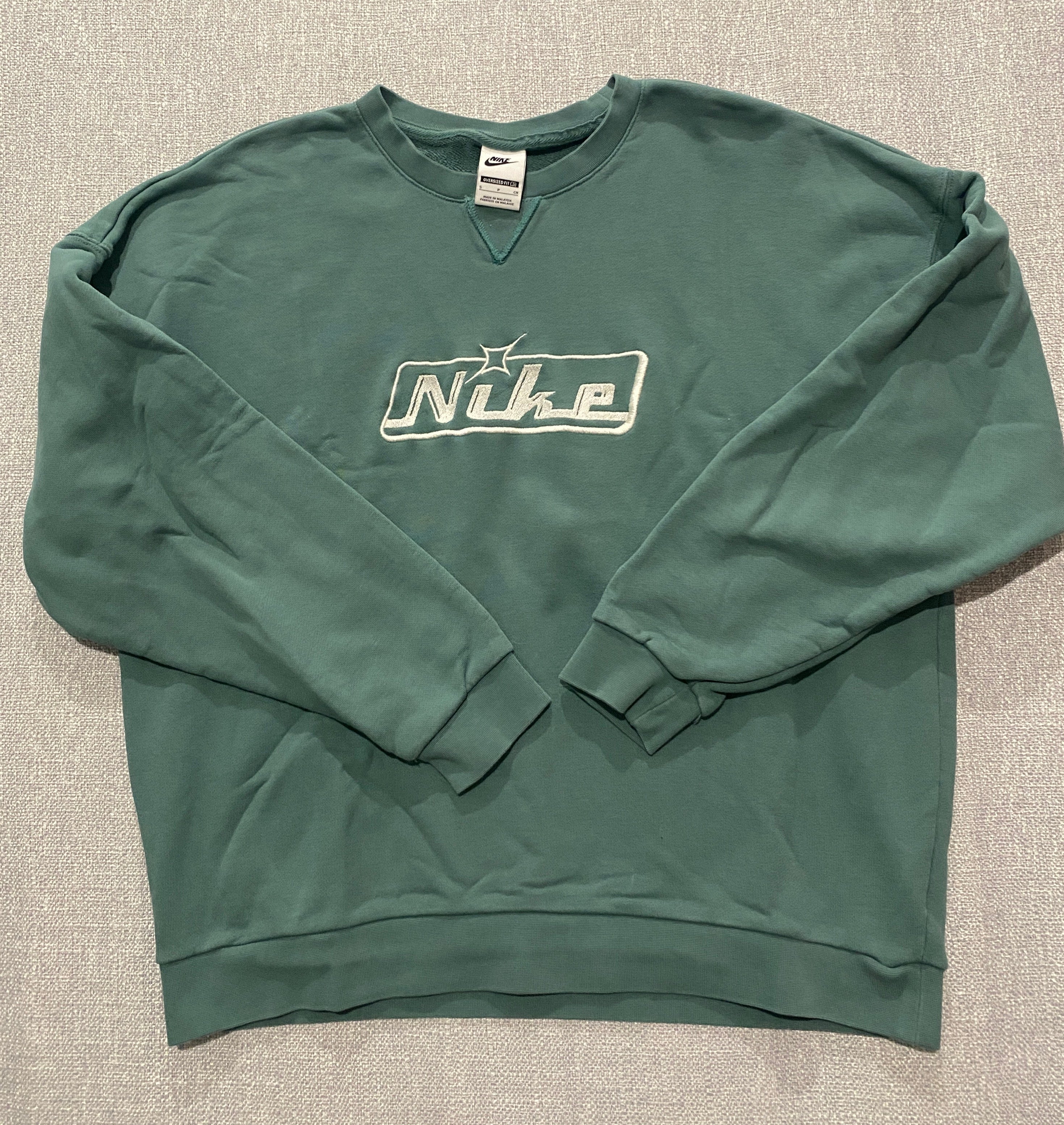 Nike Oversized Fit Green Sweatshirt