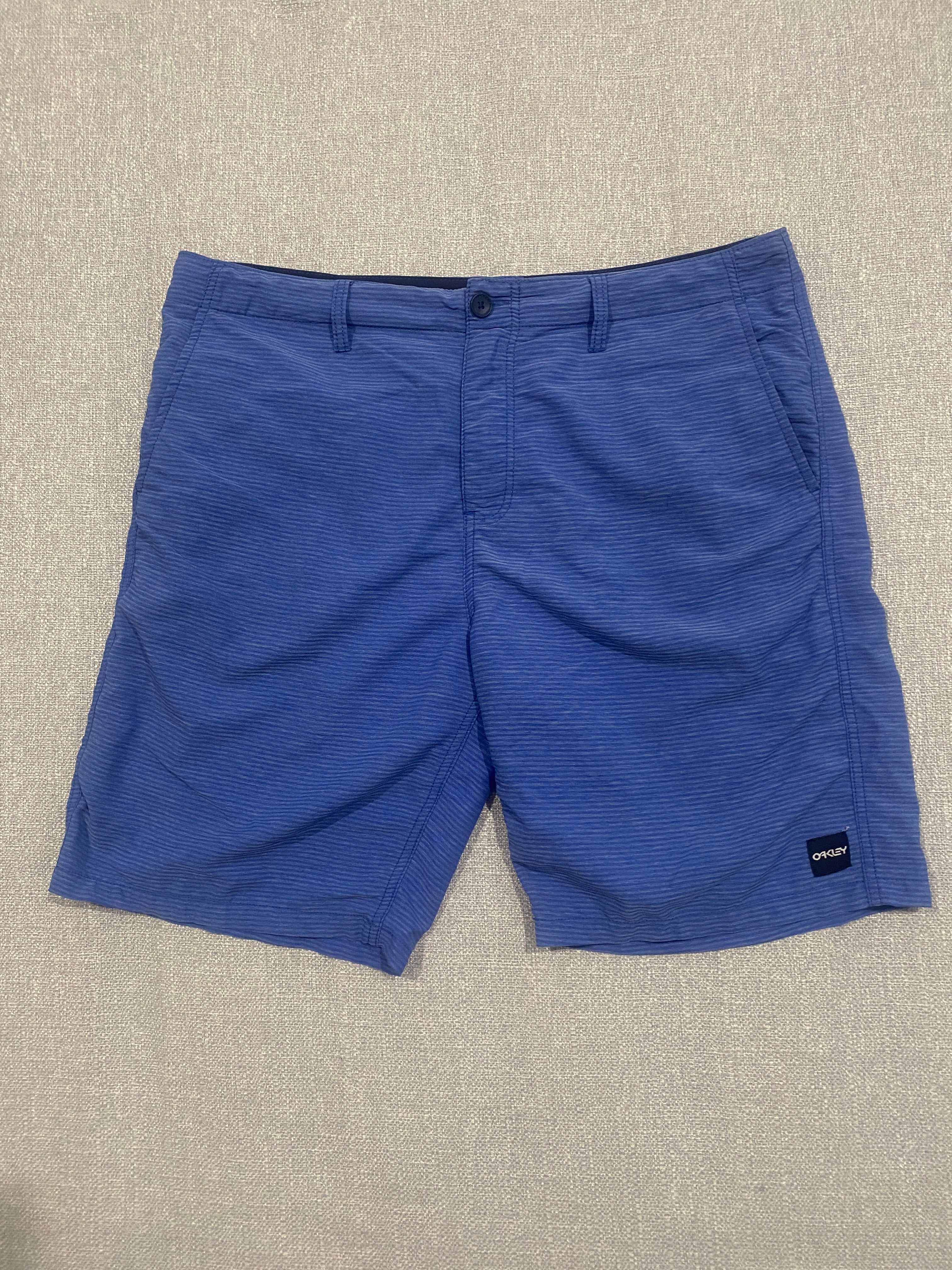 Oakley Blue Performance Hybrid Shorts Men's Size 34