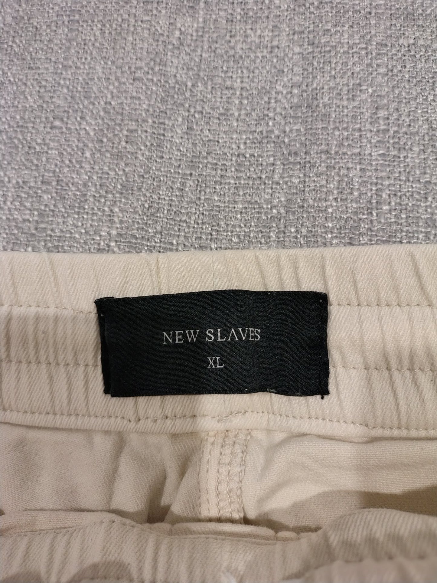 New Slaves Distressed Sweat Shorts Cream XL Raw Hem Streetwear