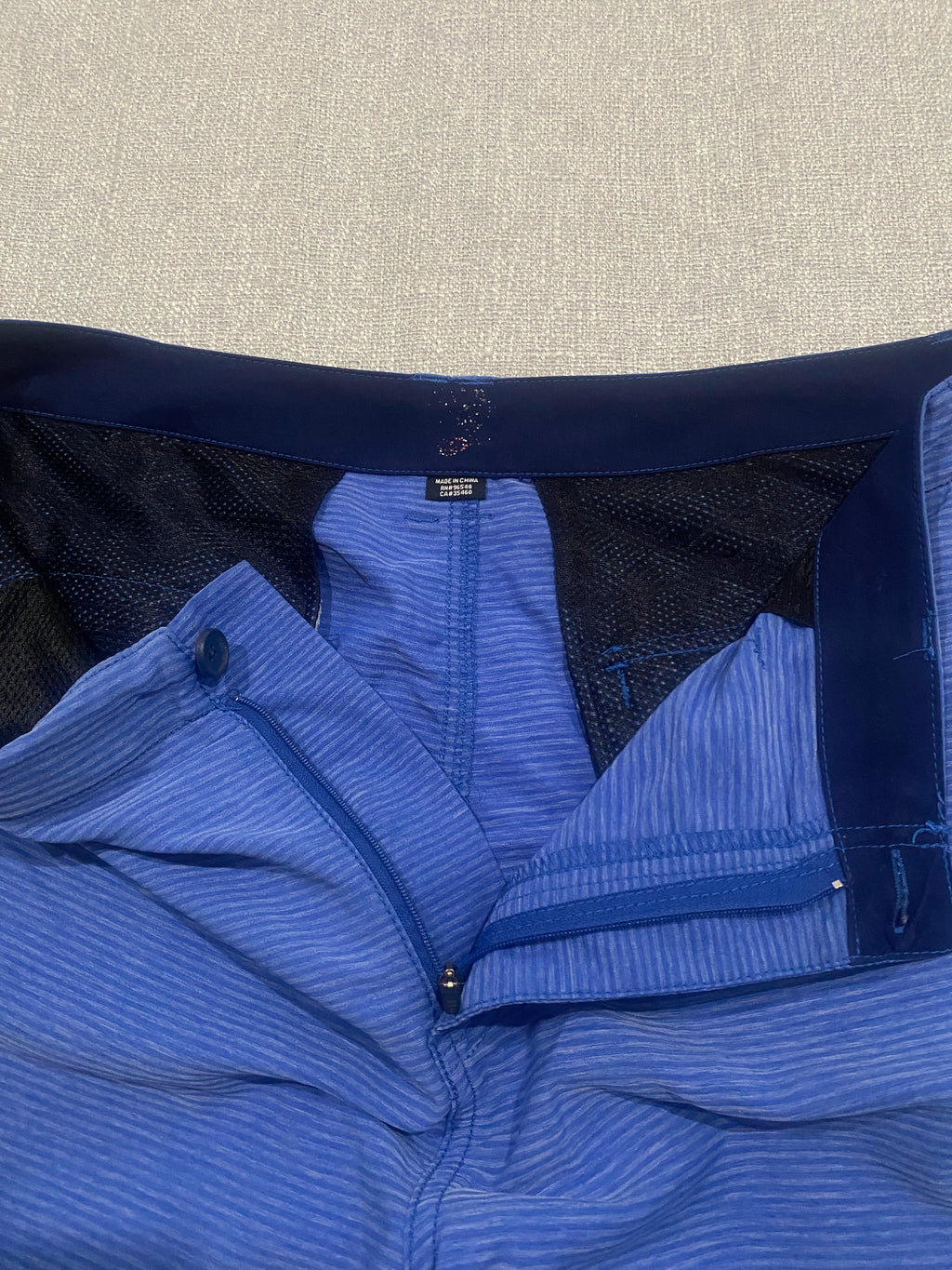 Oakley Blue Performance Hybrid Shorts Men's Size 34