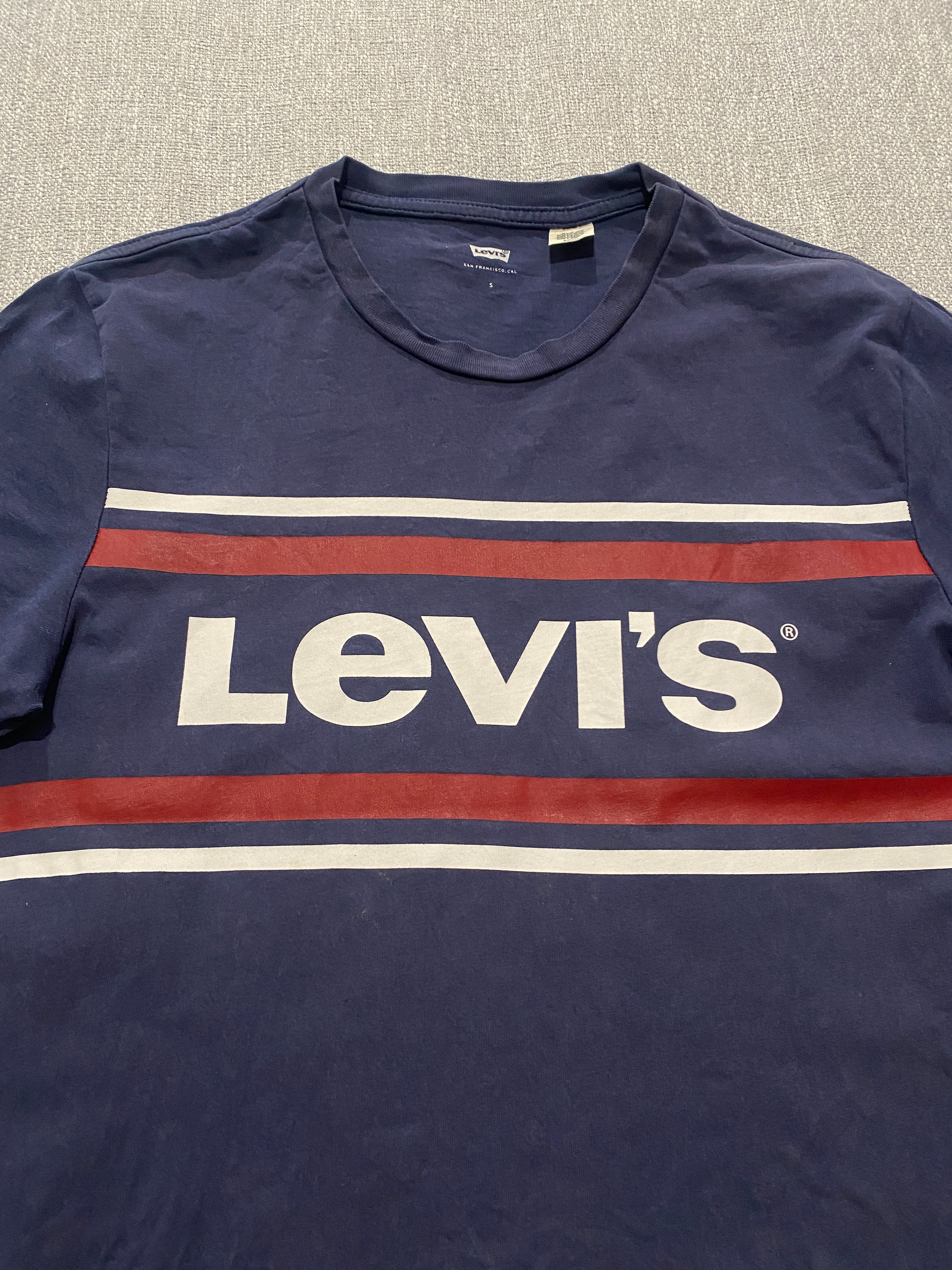 Levi’s Navy Blue Logo Tee