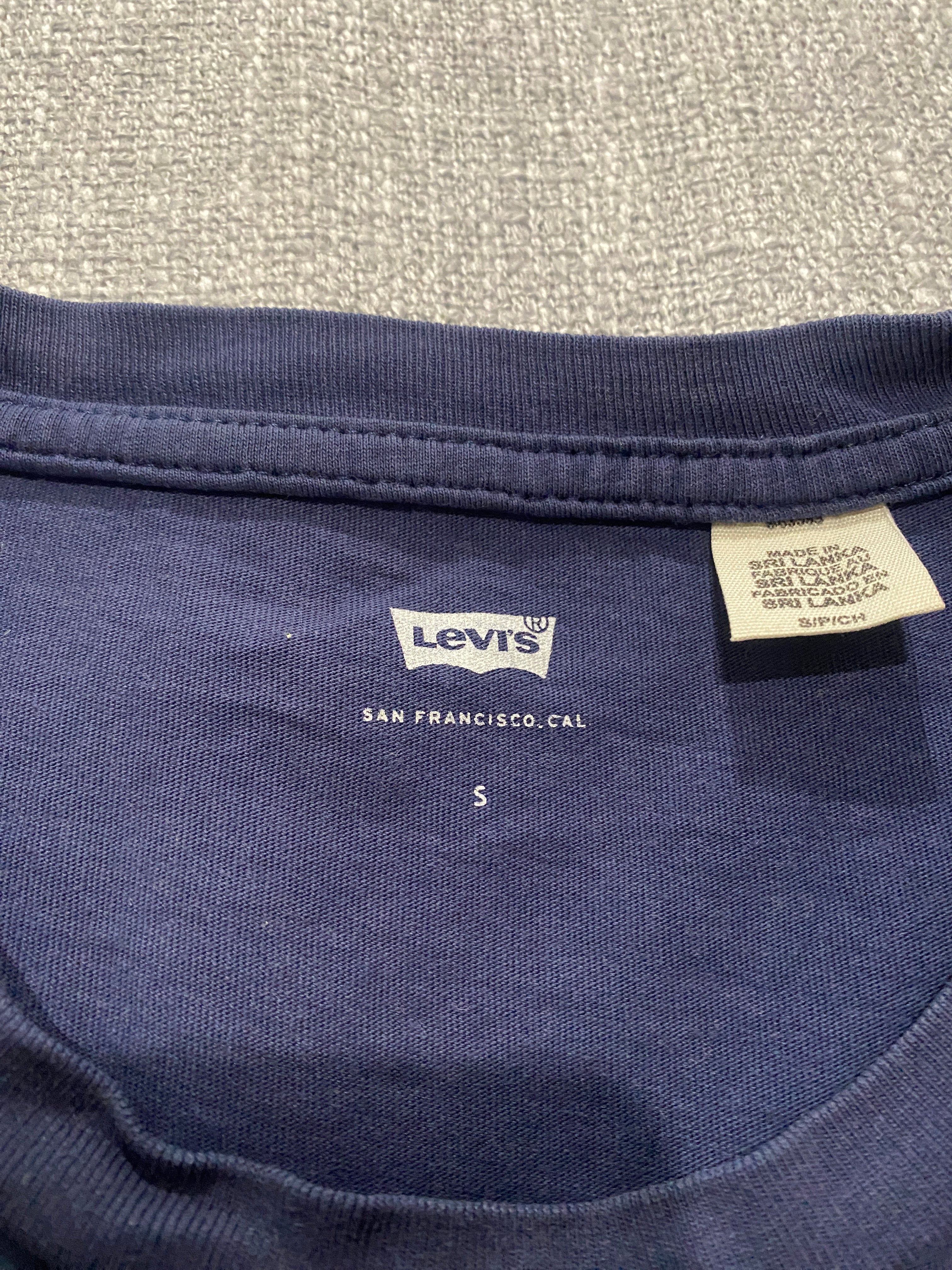 Levi’s Navy Blue Logo Tee