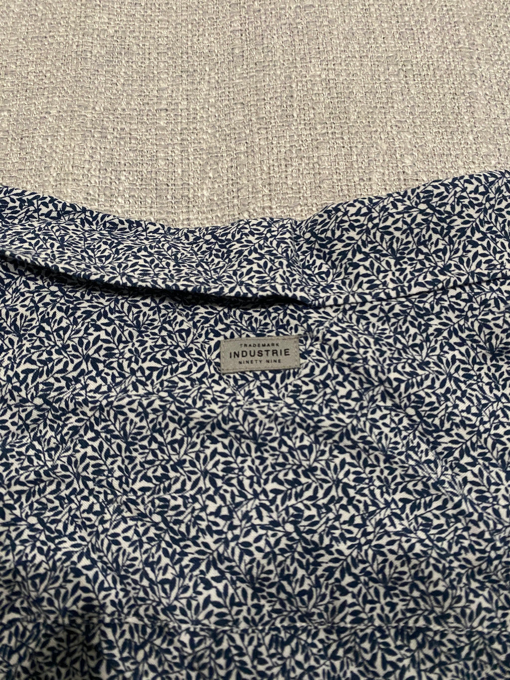 Industries Classic Fit S/S Shirt BNWT