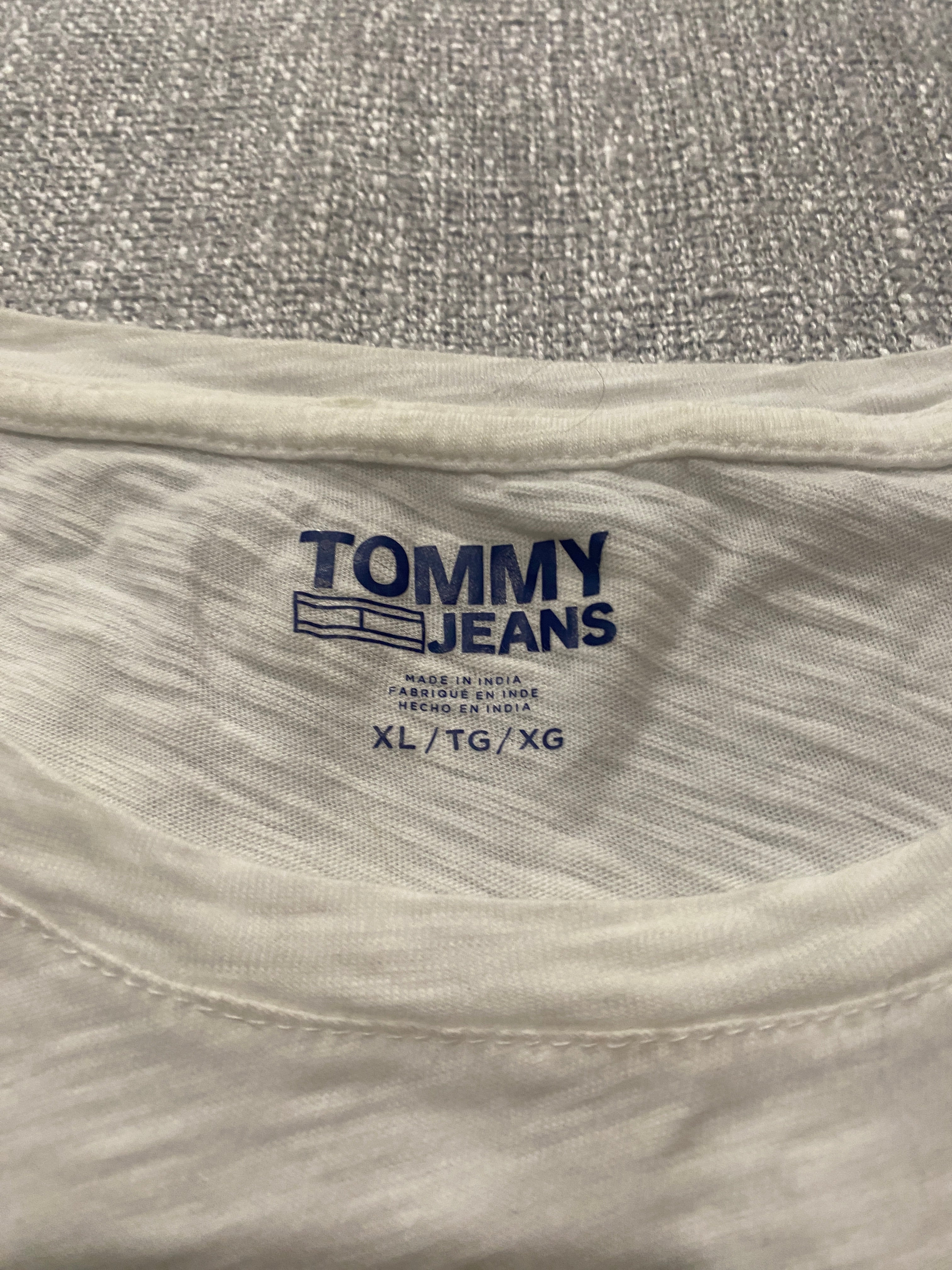Tommy Jeans White Logo Tee