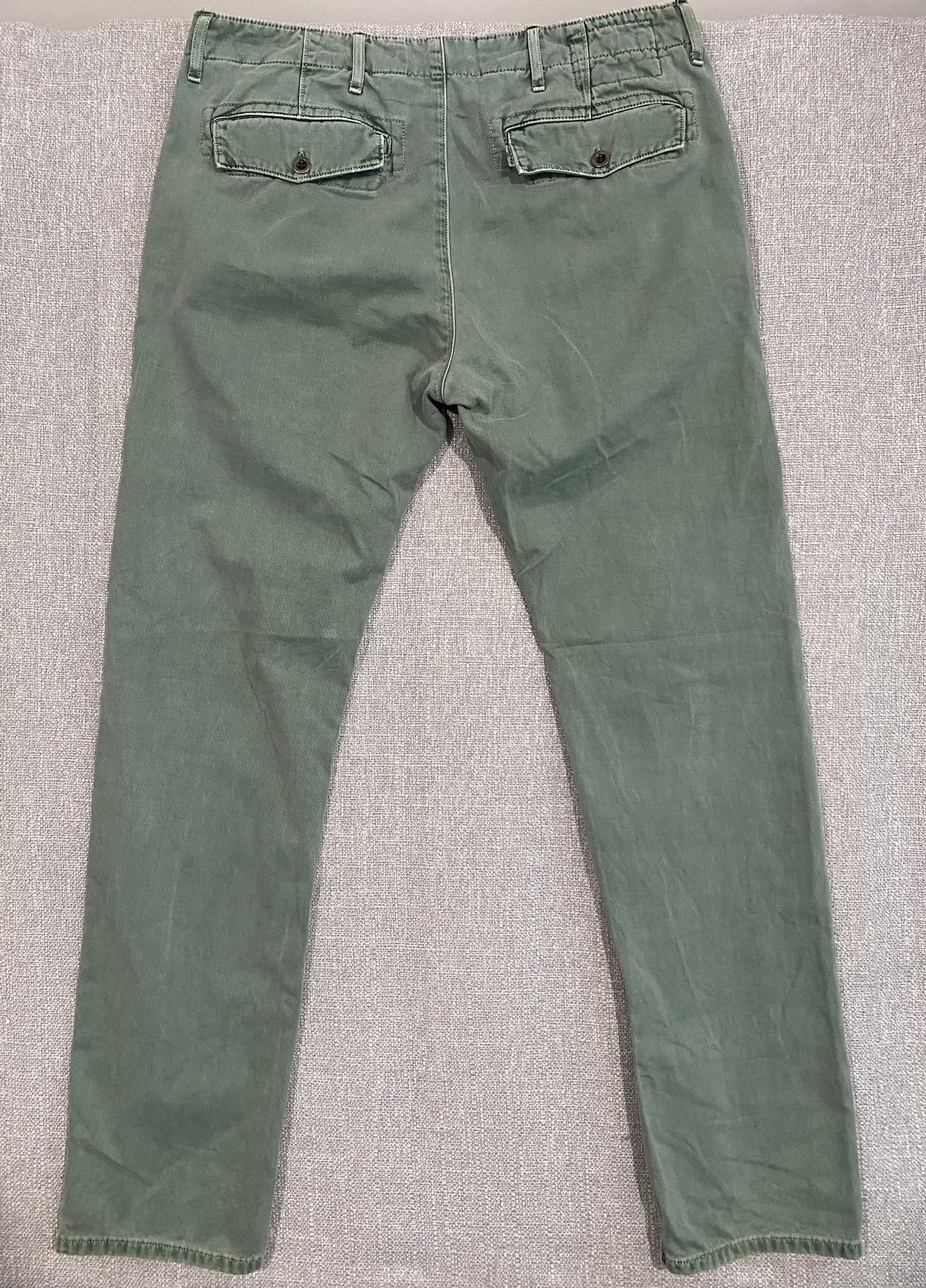 Y2K Levi’s Minimal Streetwear Pants 33 Inch