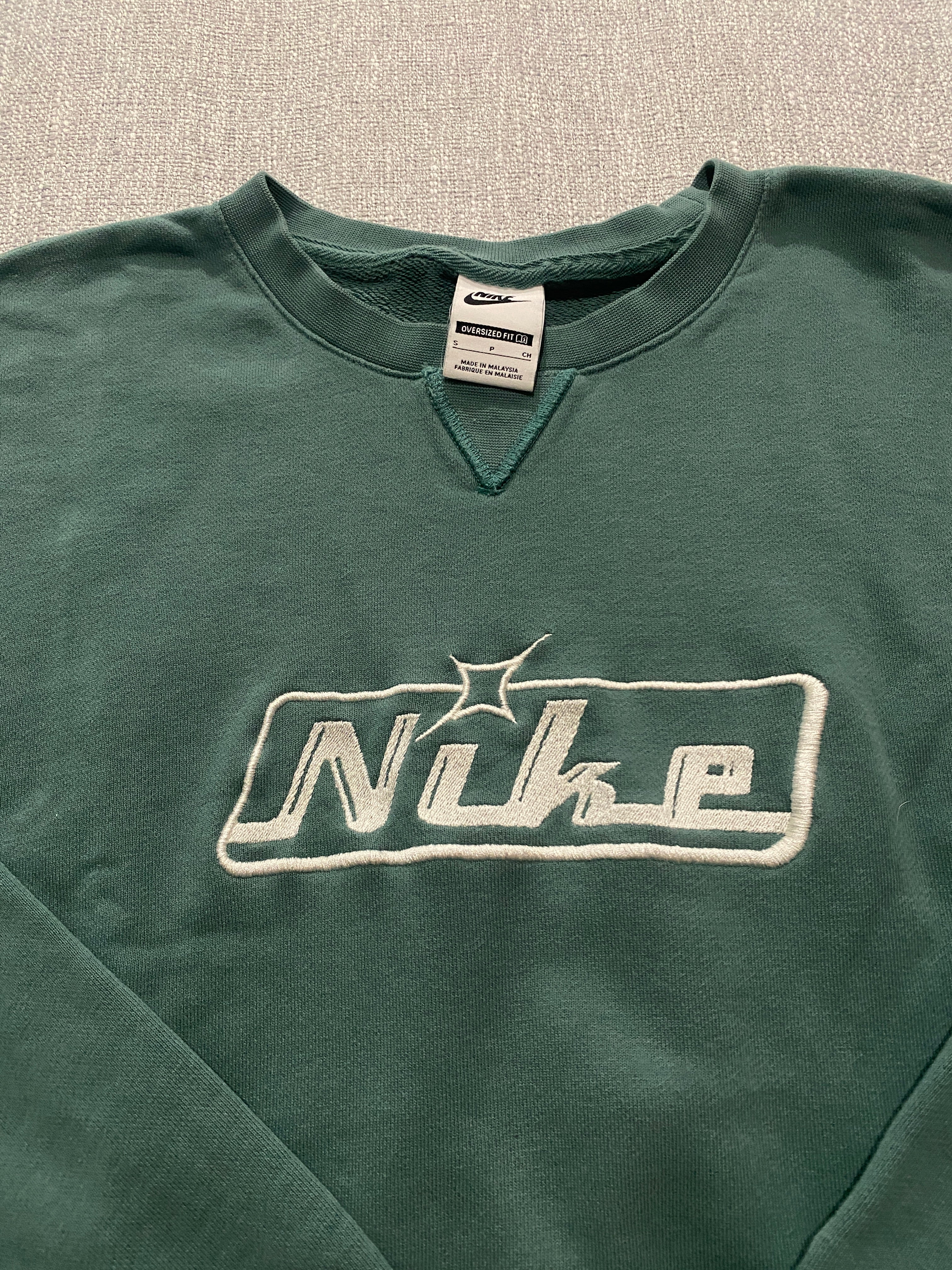 Nike Oversized Fit Green Sweatshirt