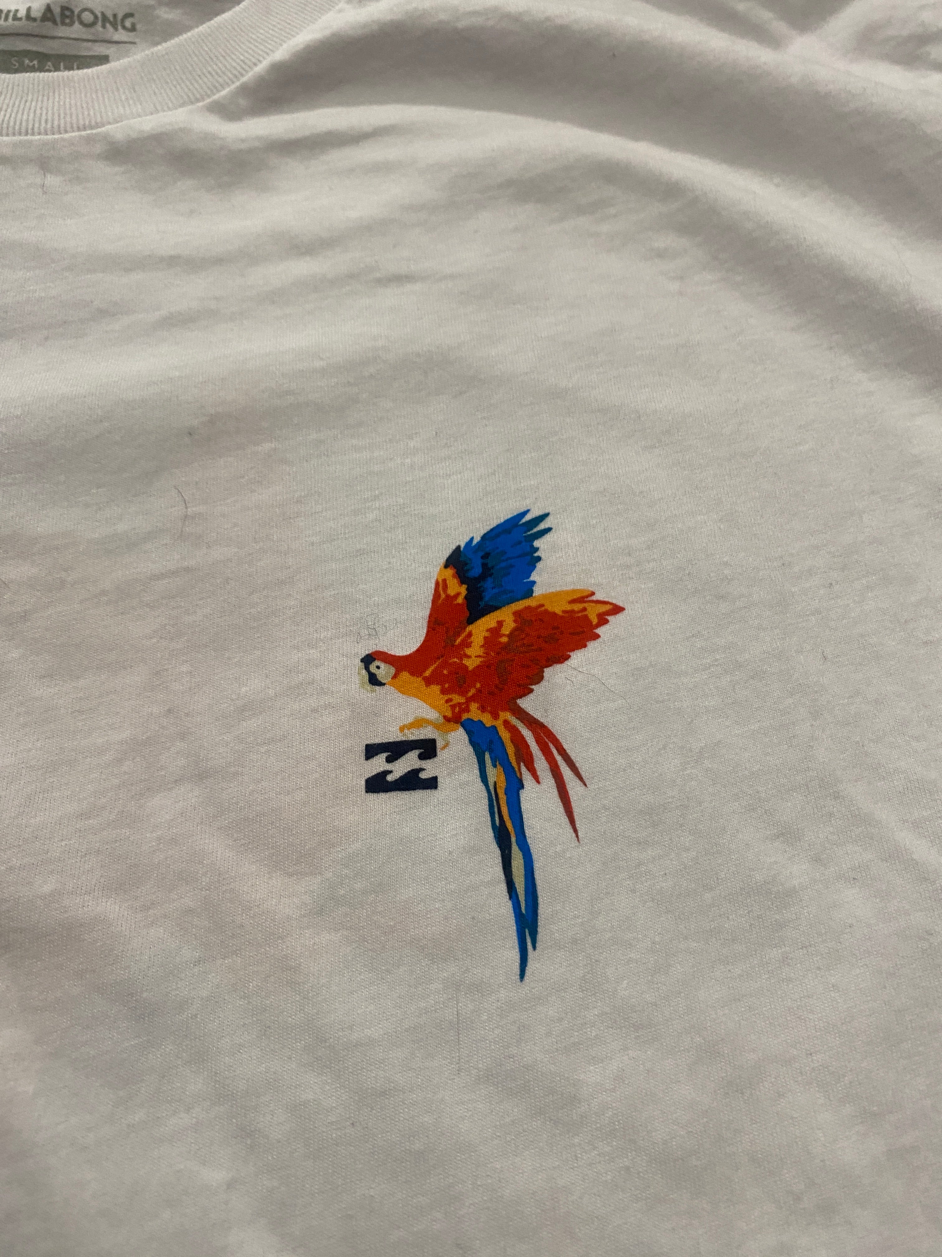 Billabong BNWT Parrot Australia Design White Tee