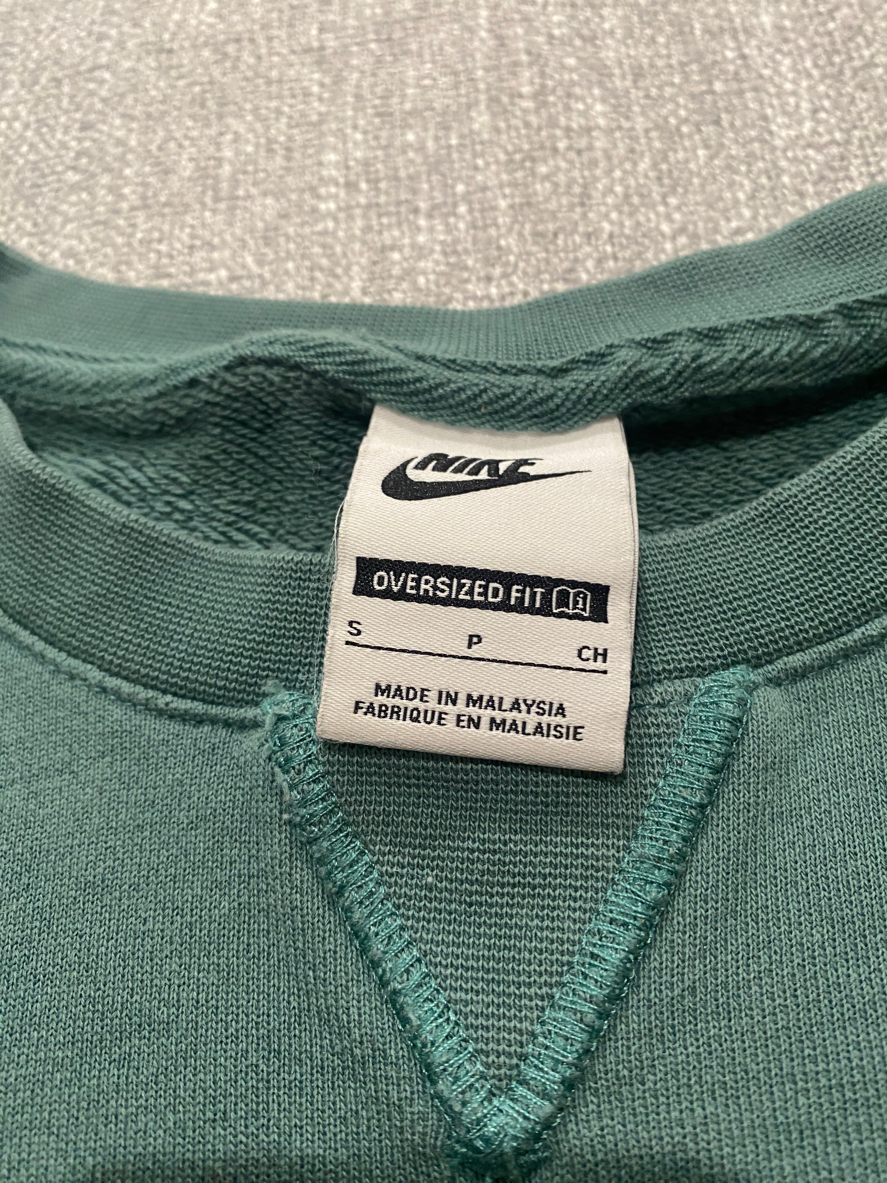 Nike Oversized Fit Green Sweatshirt