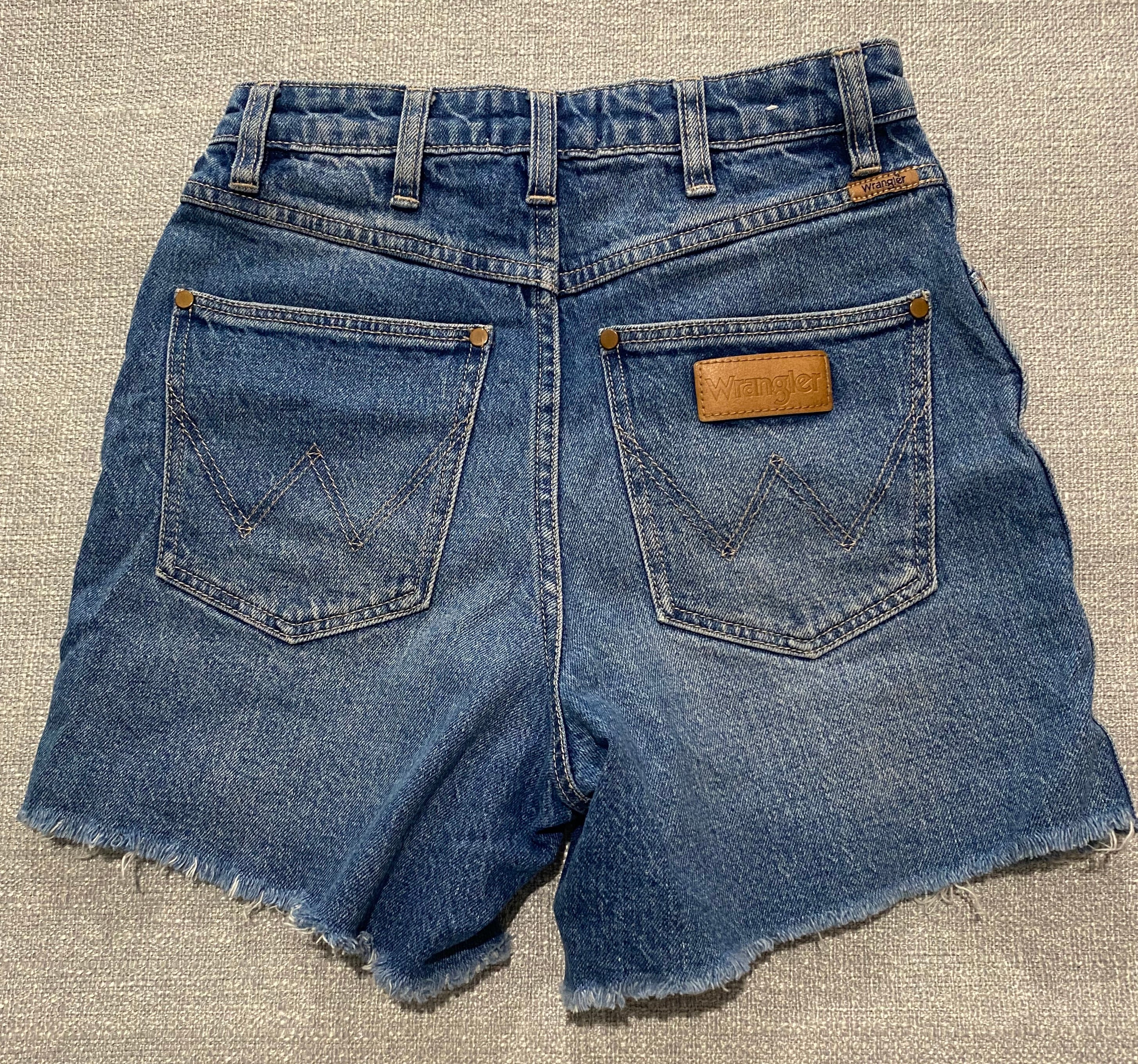 Wrangler Denim CutOff Shorts Claudia Hi Straight