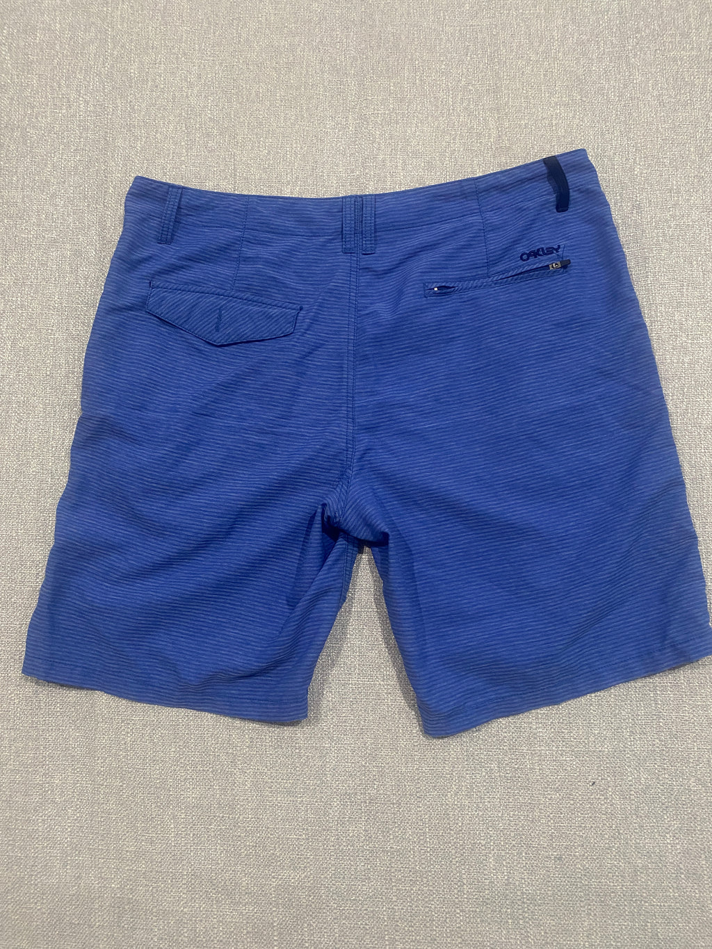 Oakley Blue Performance Hybrid Shorts Men's Size 34
