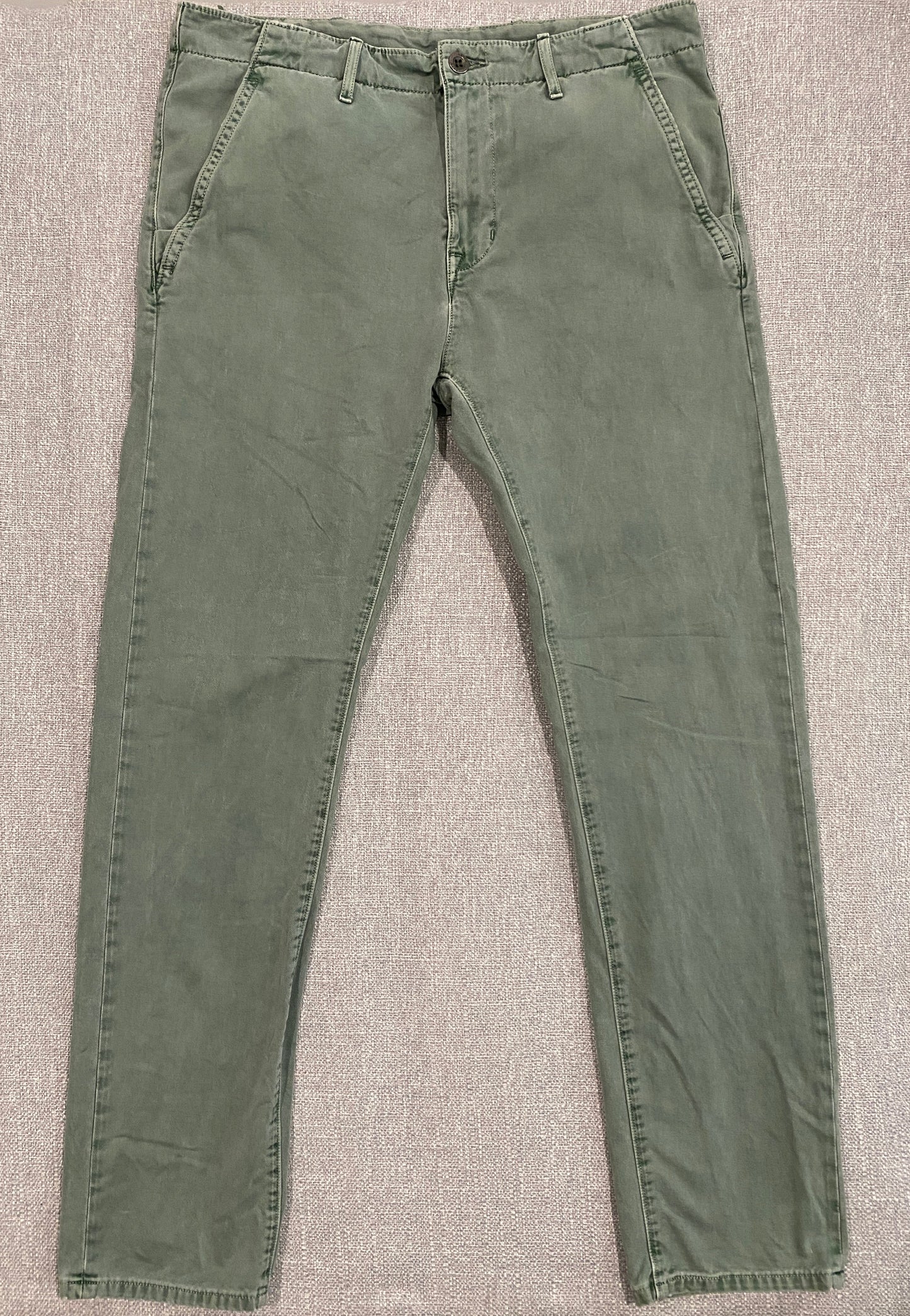 Y2K Levi’s Minimal Streetwear Pants 33 Inch