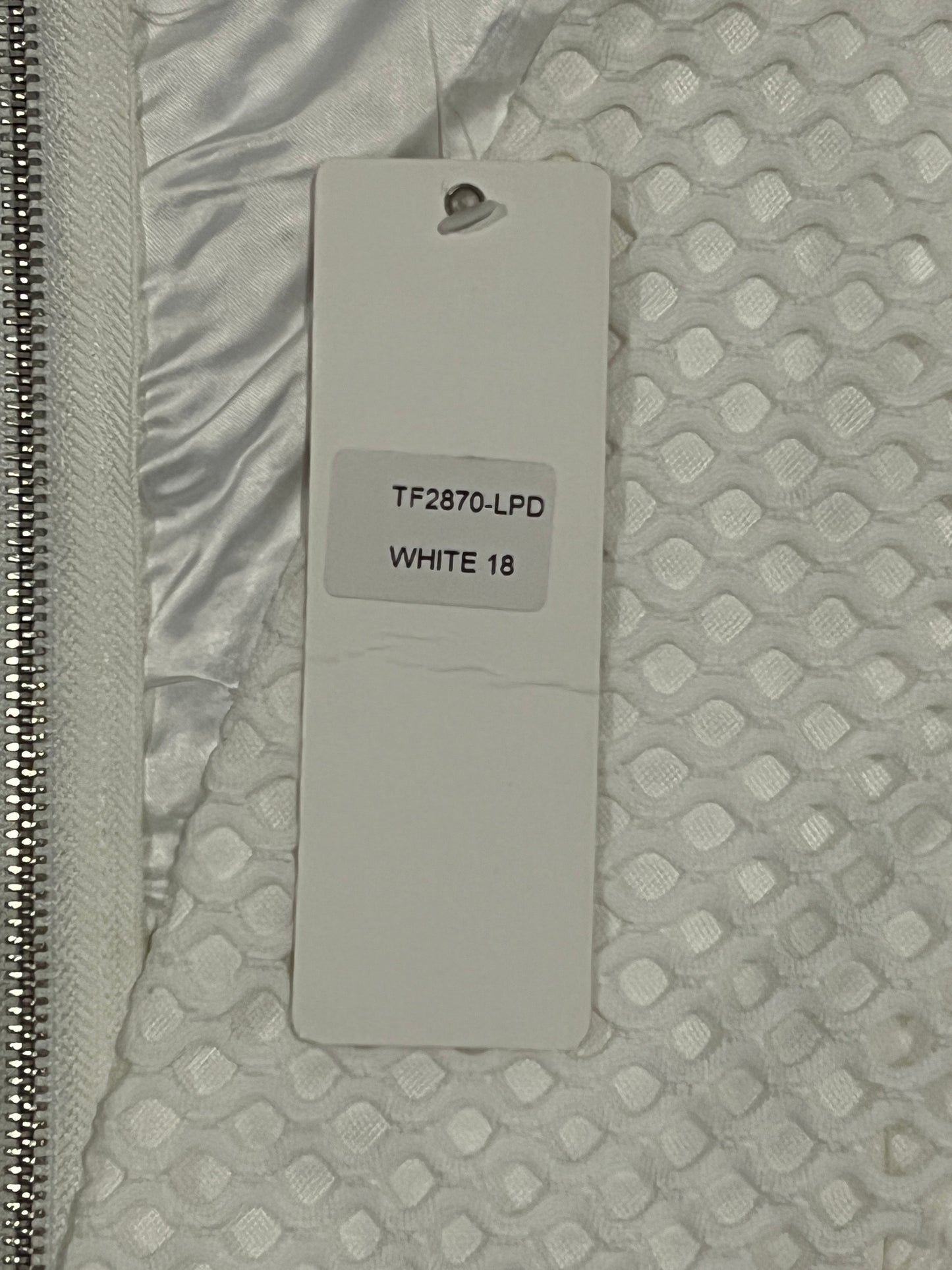 White Closet Sleeveless textured white mesh dress size 18