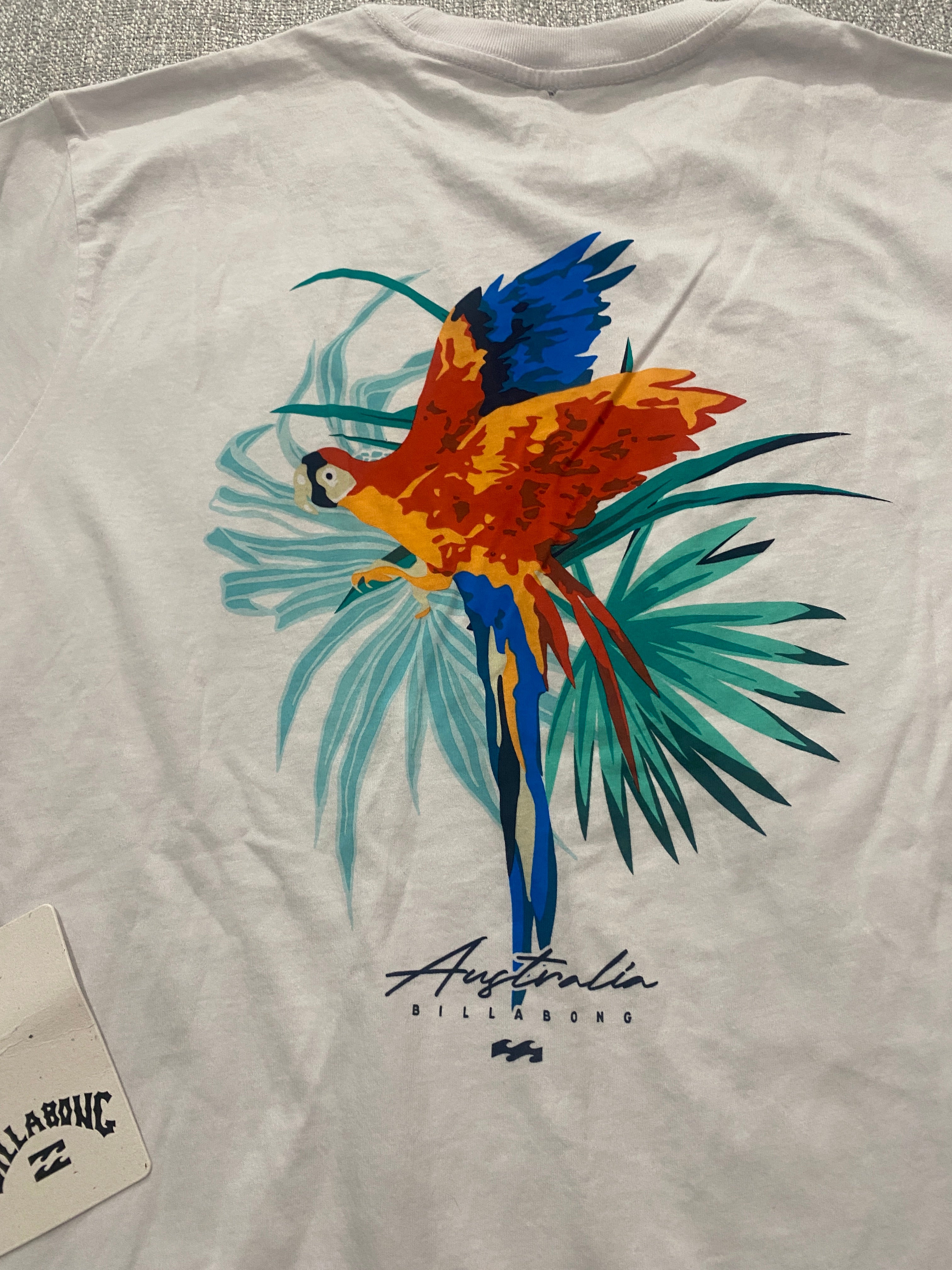 Billabong BNWT Parrot Australia Design White Tee