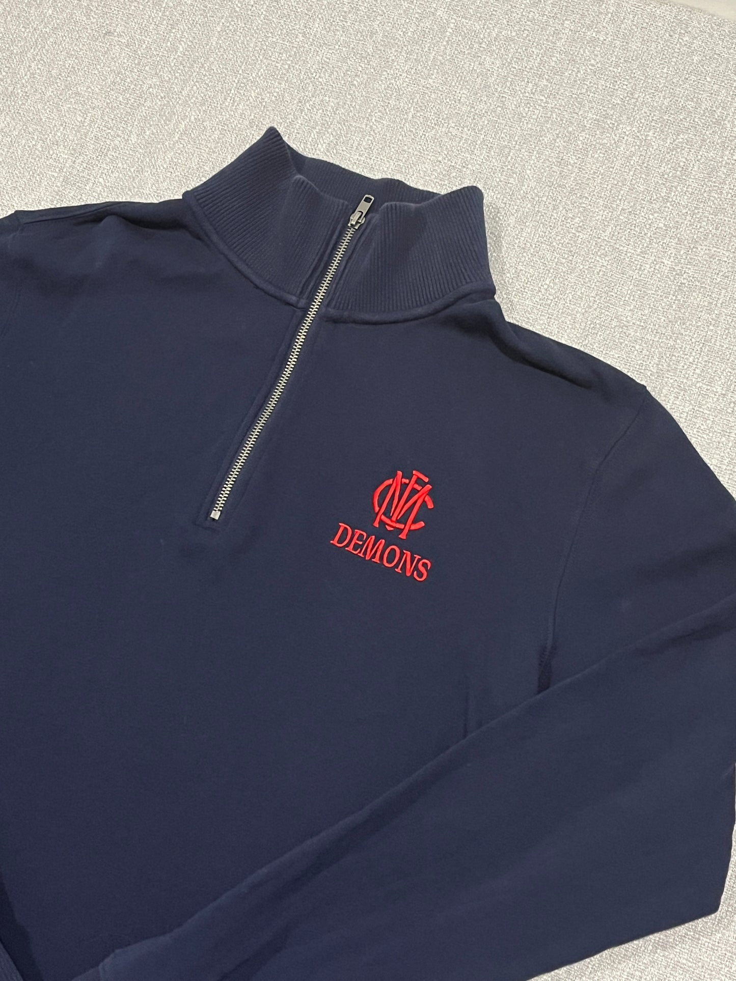 Melbourne Demons Men’s 1/4 Zip AFL Sweater size Large
