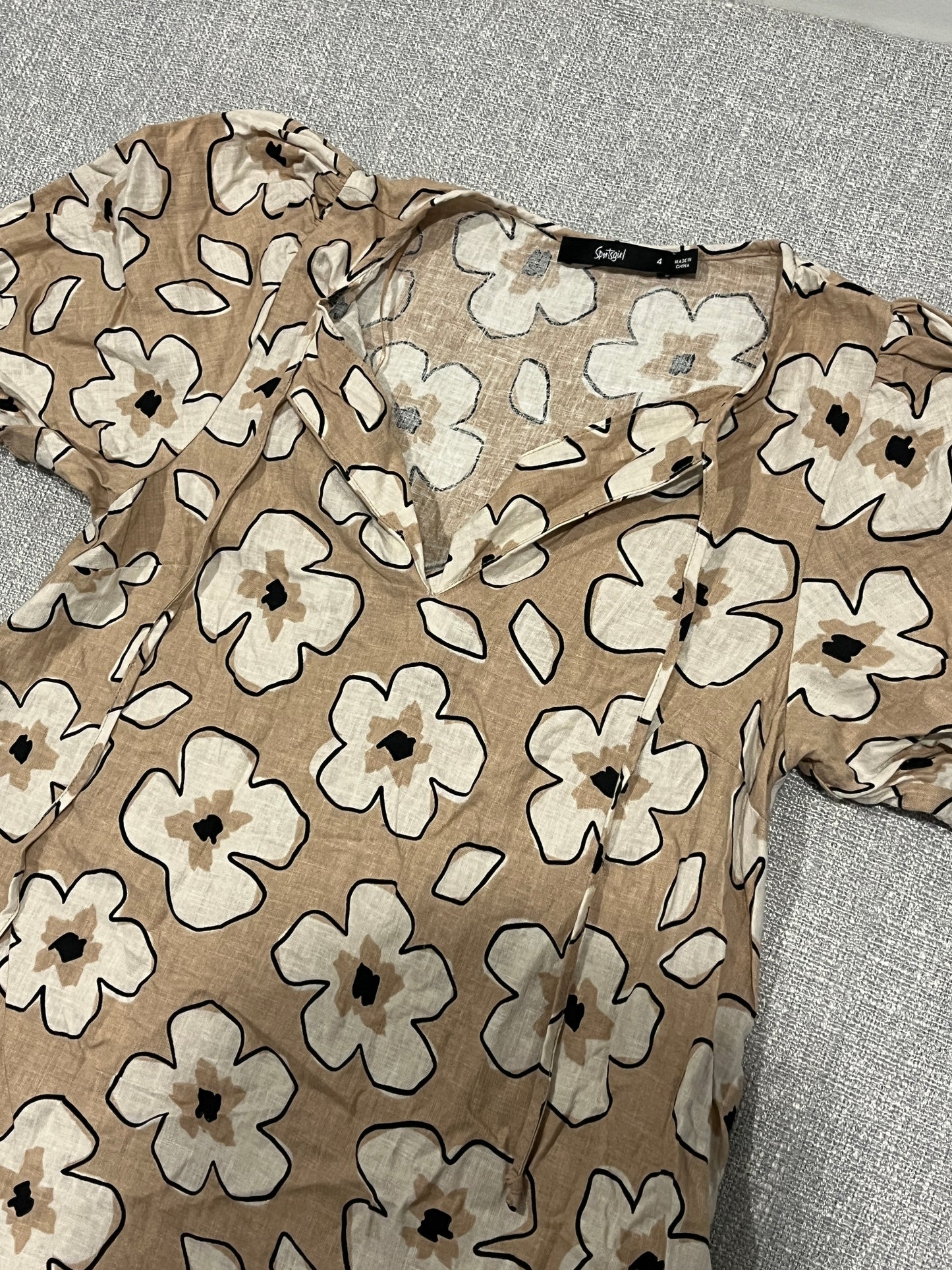 Sportsgirl floral women’s linen dress size 4