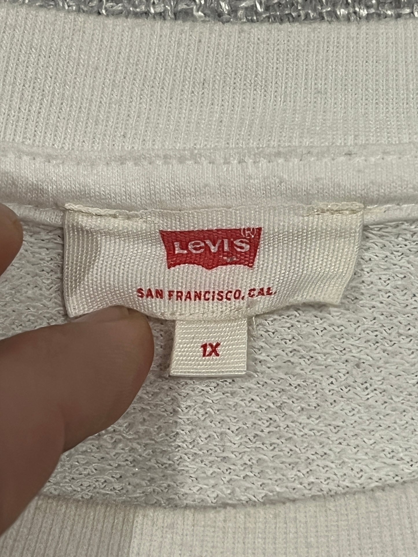 Levi’s Women’s Rainbow Logo Cropped Sweatshirt White Size 1X