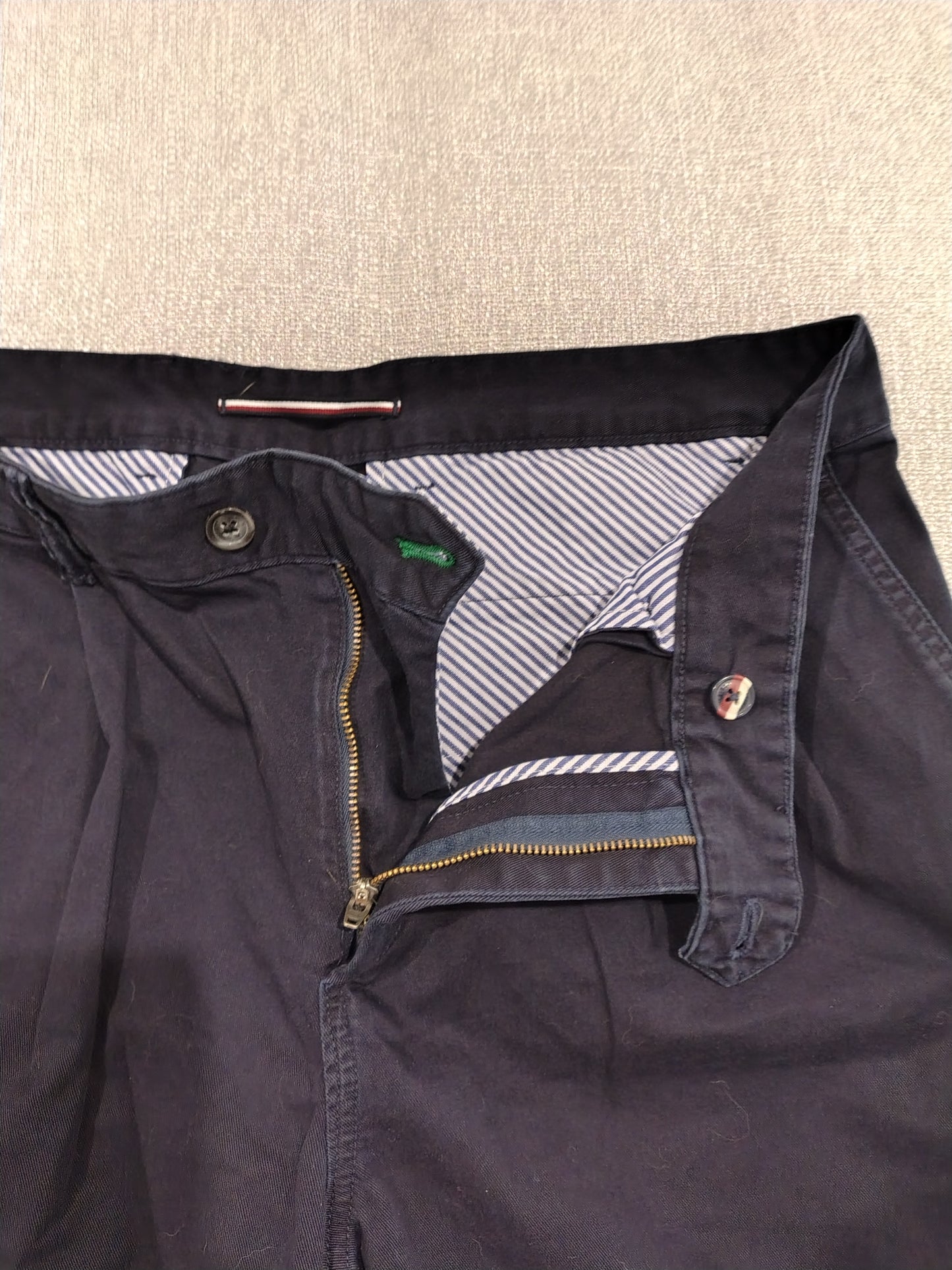 Tommy Hilfiger Chino Pants Mens 33x32 Navy Blue Straight Leg Casual