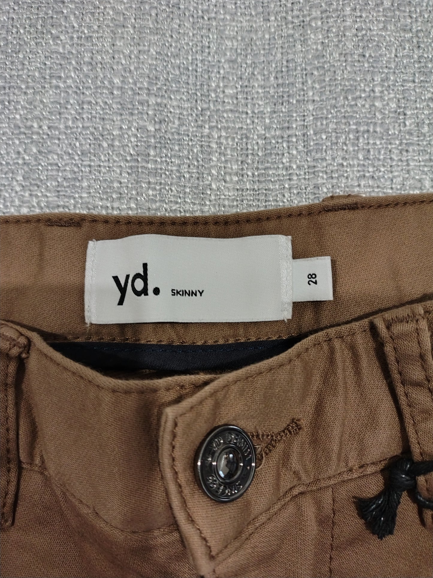 yd. Chinos Skinny Pants Mens 28 Camel Brown Stretch Casual BNWT