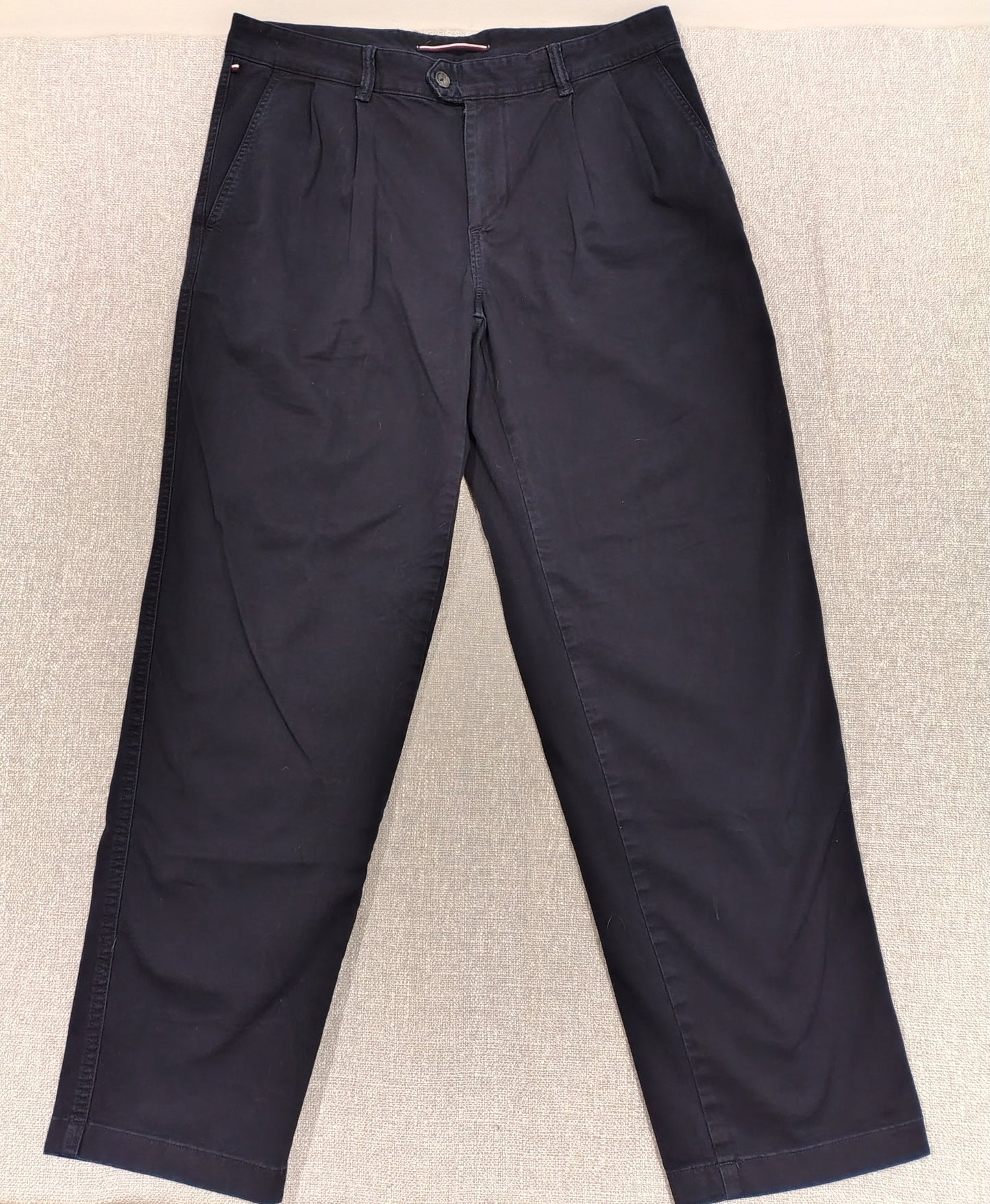 Tommy Hilfiger Chino Pants Mens 33x32 Navy Blue Straight Leg Casual