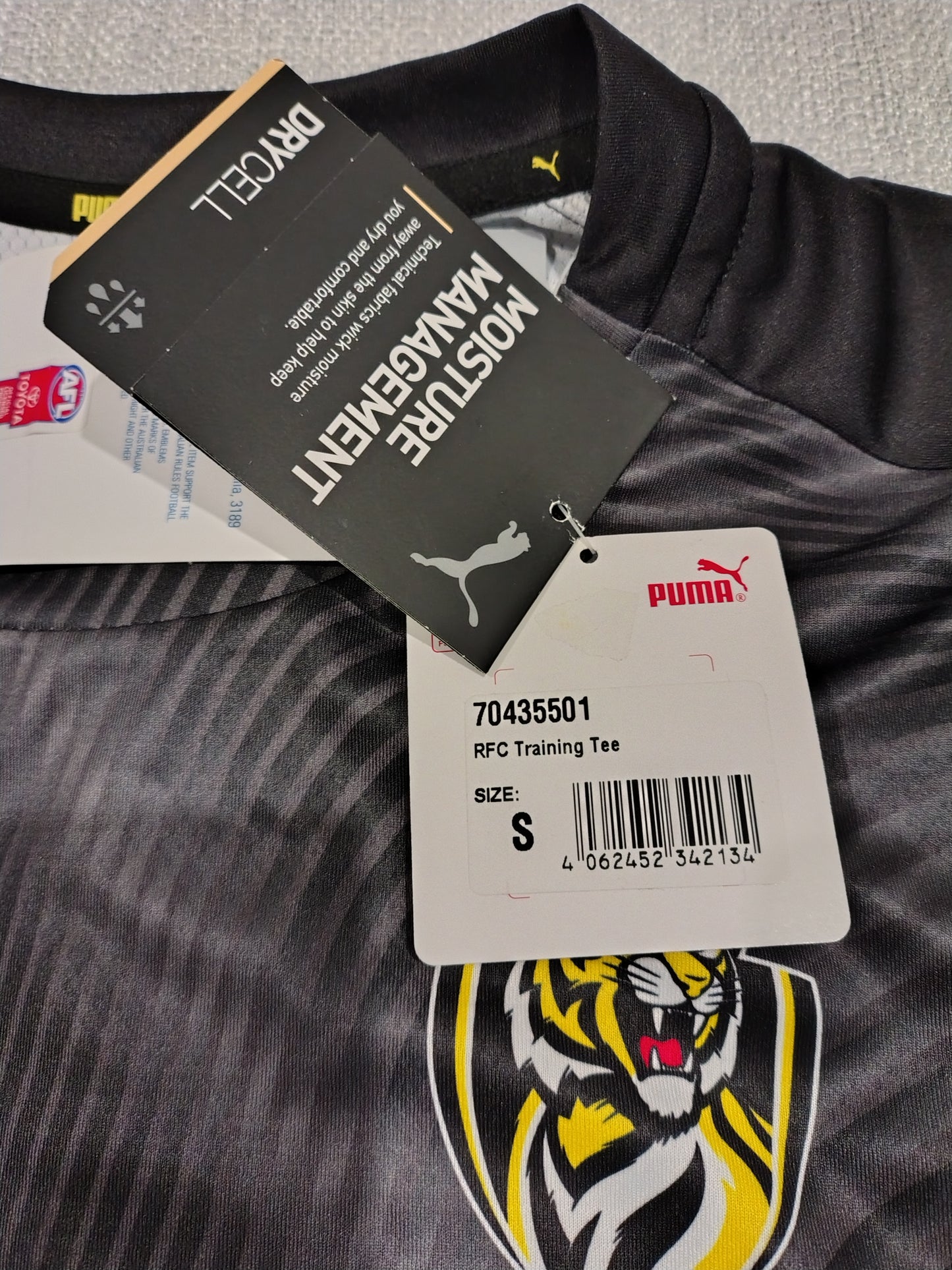 Richmond Tigers Training Tee Mens Small BNWT Puma AFL Onfield DryCELL