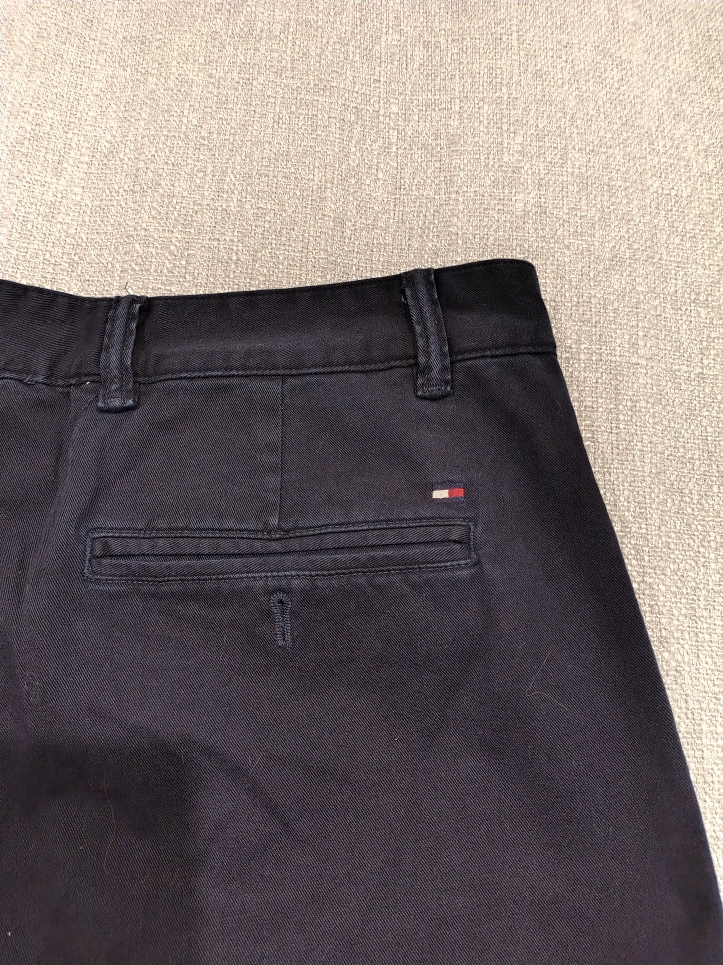 Tommy Hilfiger Chino Pants Mens 33x32 Navy Blue Straight Leg Casual